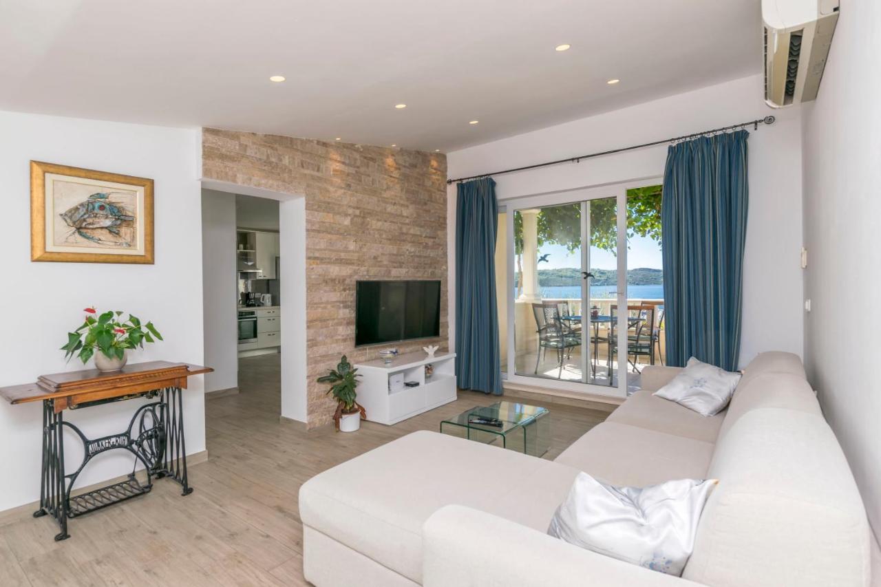 Apartments Maja トロギール エクステリア 写真