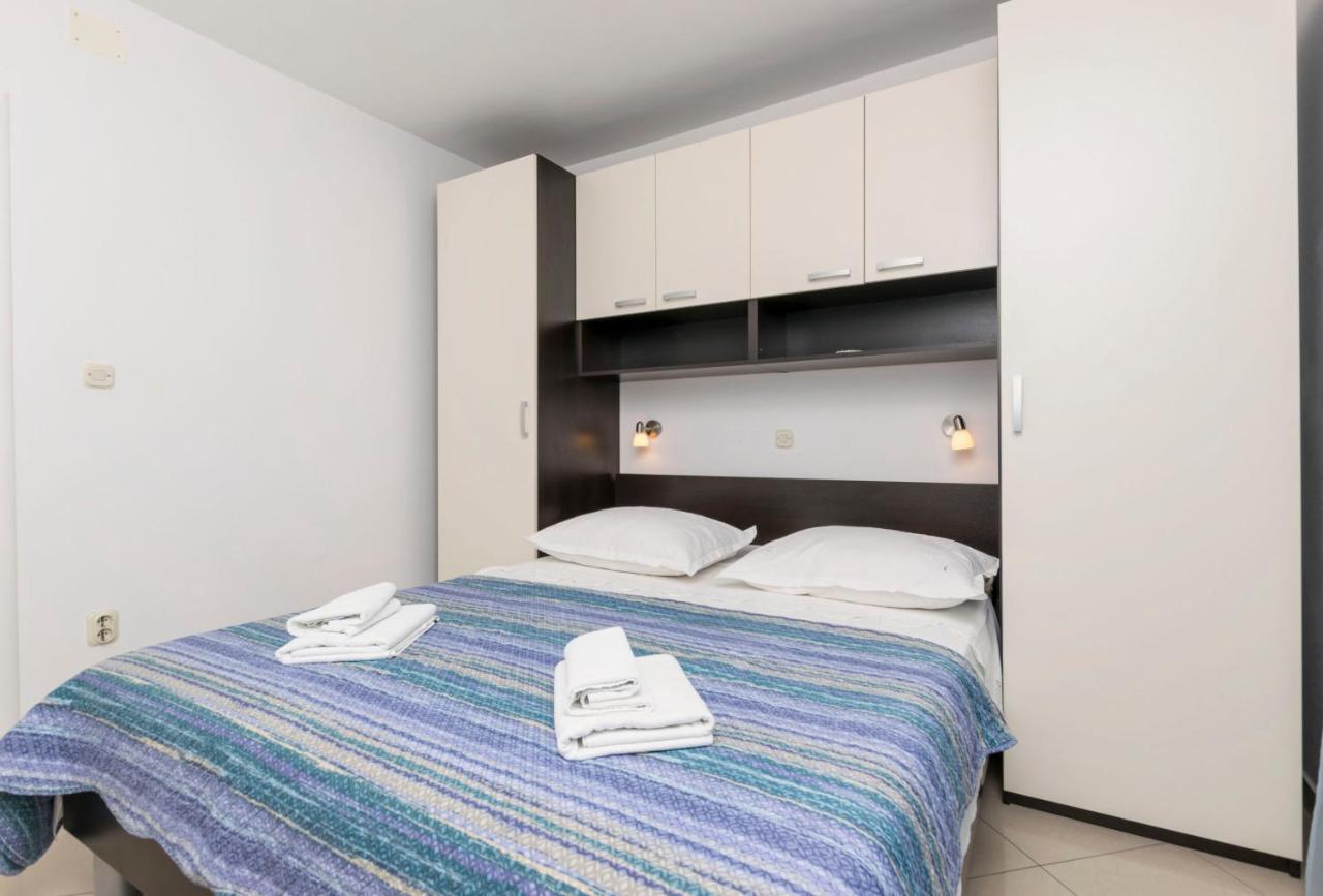Apartments Maja トロギール エクステリア 写真