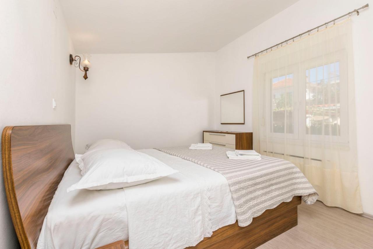 Apartments Maja トロギール エクステリア 写真