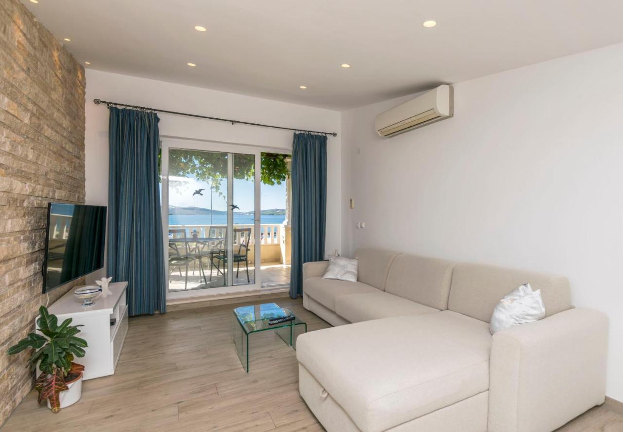 Apartments Maja トロギール エクステリア 写真