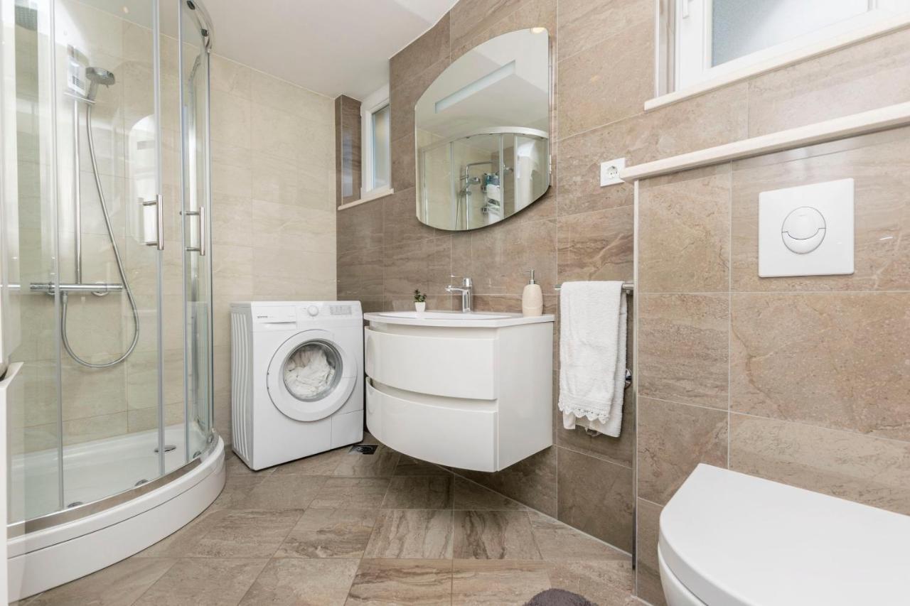Apartments Maja トロギール エクステリア 写真